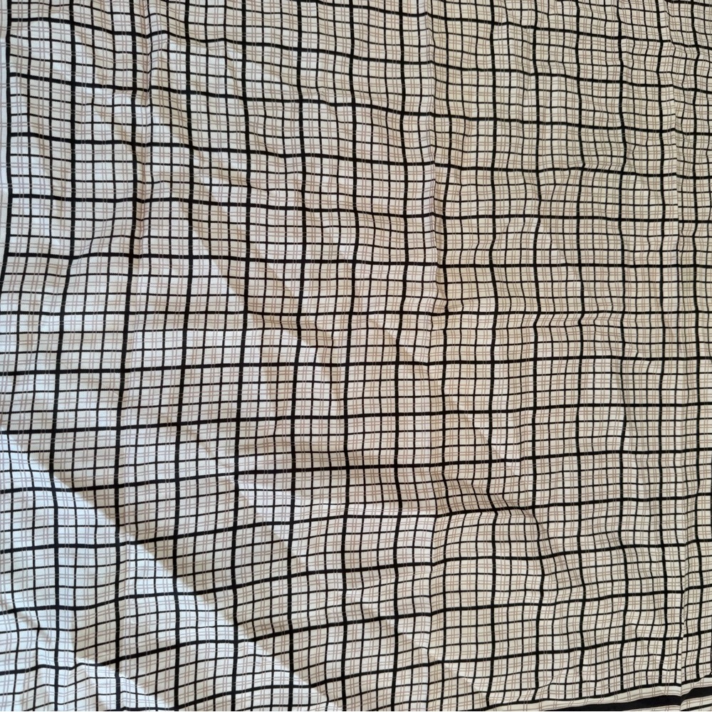 Vintage Paoli signed scarf Elegant Brown and cream Checkered scarf - Picture 4 of 6